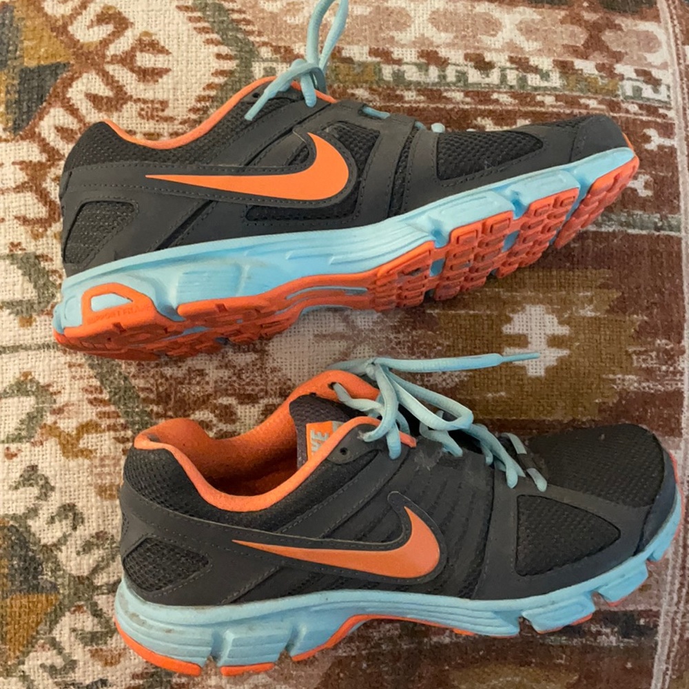 Women Nike shoes